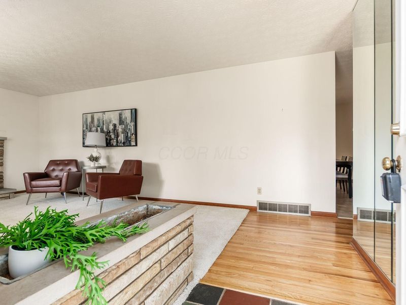 6750 Rovilla Road, Blacklick, OH 43004 Photo 9