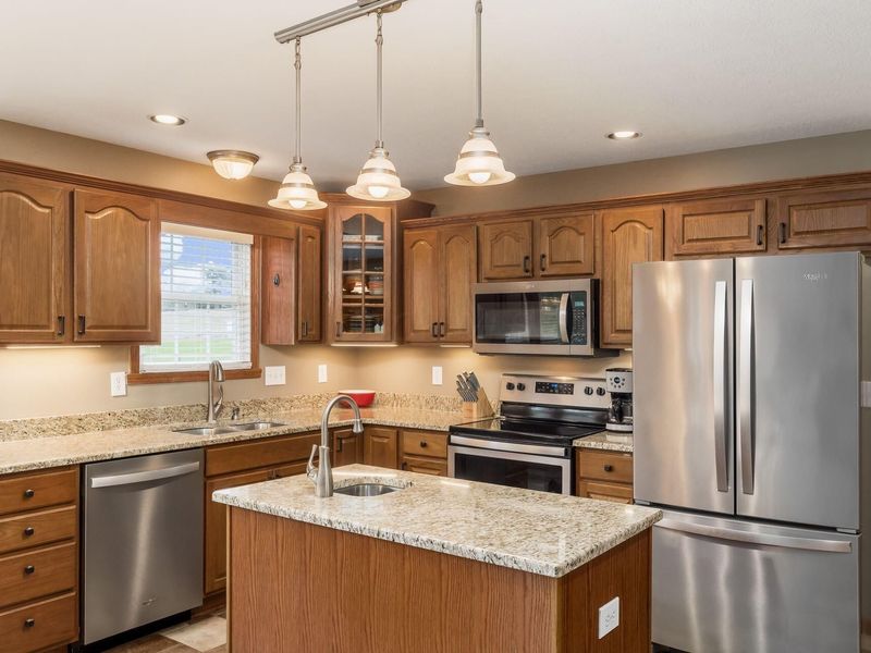 8085 Dorsey Mill Road SE, Heath, OH 43056 Photo 12