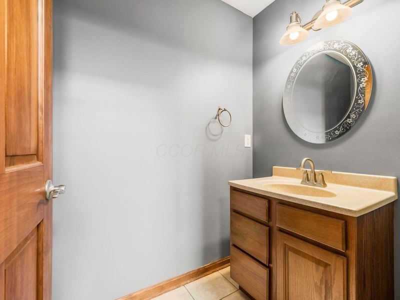 8085 Dorsey Mill Road SE, Heath, OH 43056 Photo 23