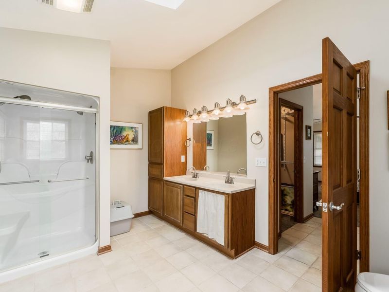 8085 Dorsey Mill Road SE, Heath, OH 43056 Photo 30