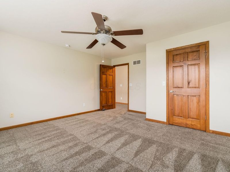 8085 Dorsey Mill Road SE, Heath, OH 43056 Photo 37