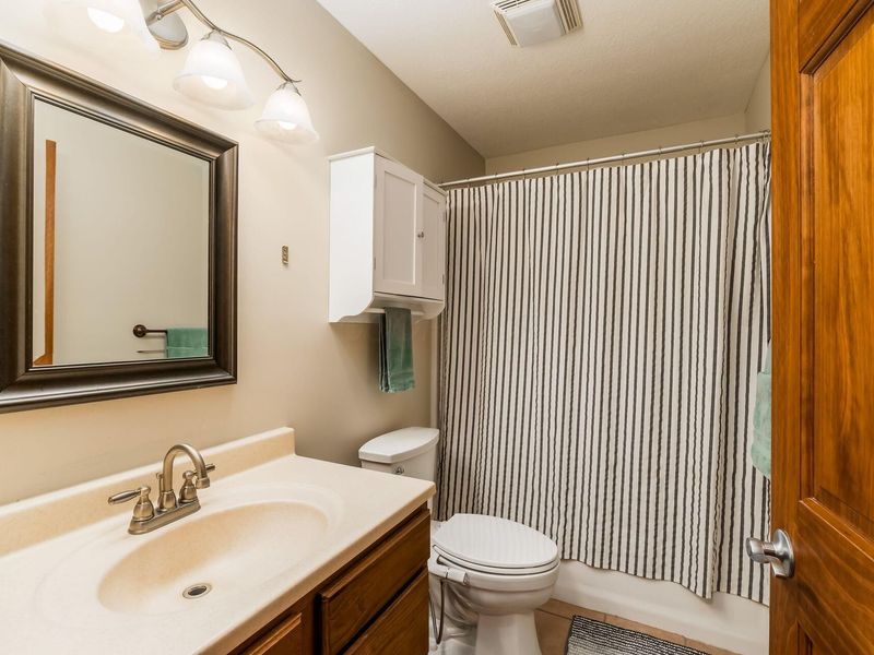 8085 Dorsey Mill Road SE, Heath, OH 43056 Photo 38