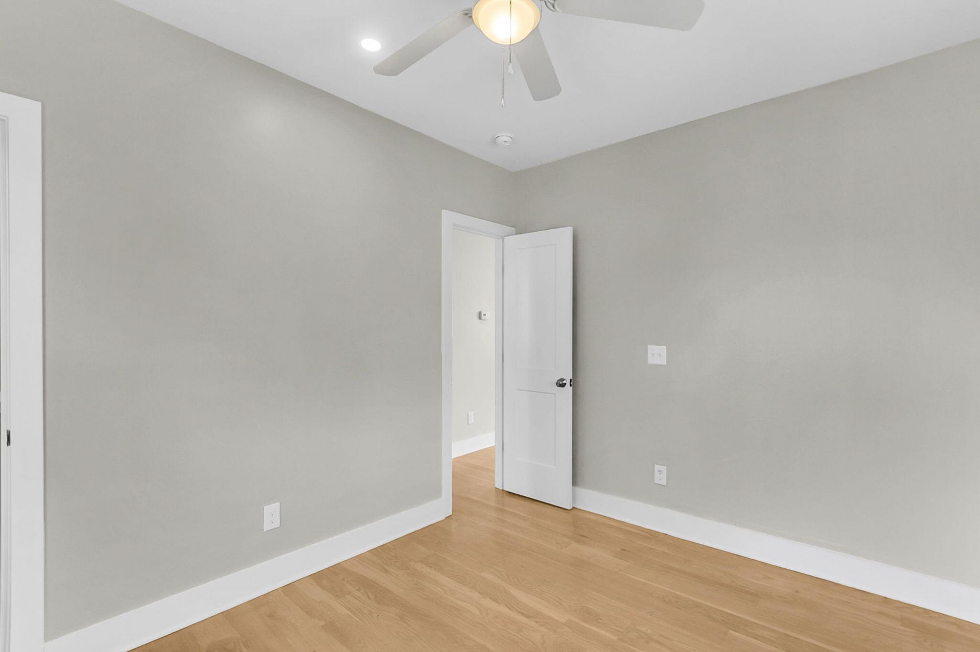 40 Nunan Street Photo 13