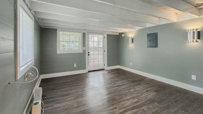 40 Nunan Street Photo 4