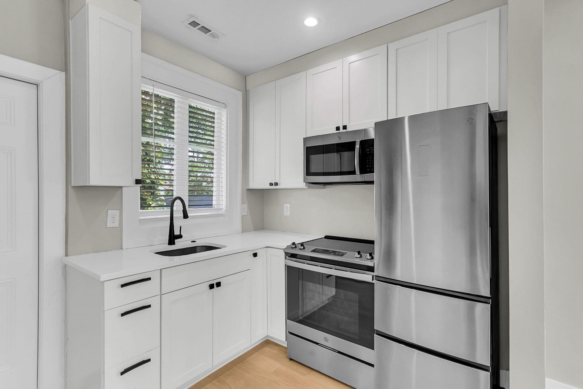 40 Nunan Street Photo 6