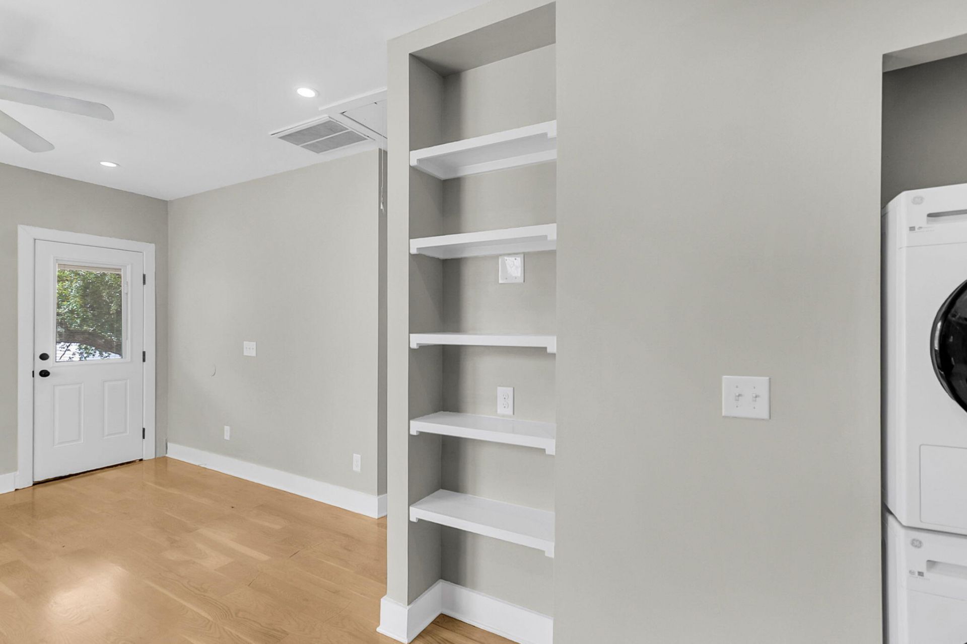 40 Nunan Street Photo 8