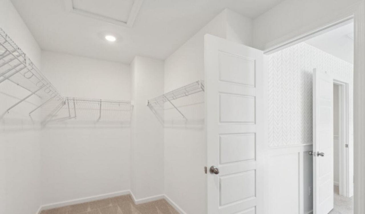 750 Ridgley Drive Photo 10