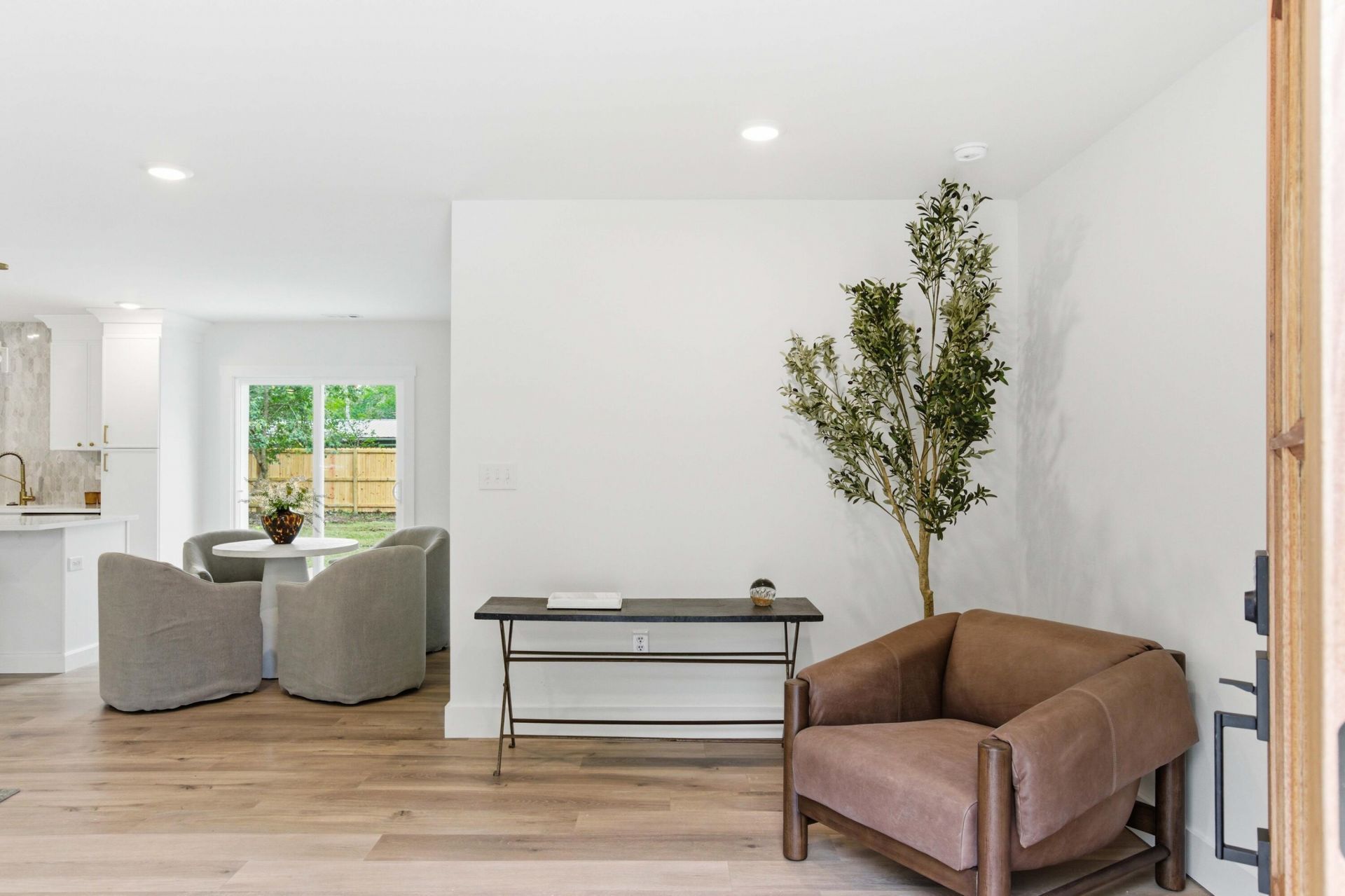 9 Argonne Street Photo 5