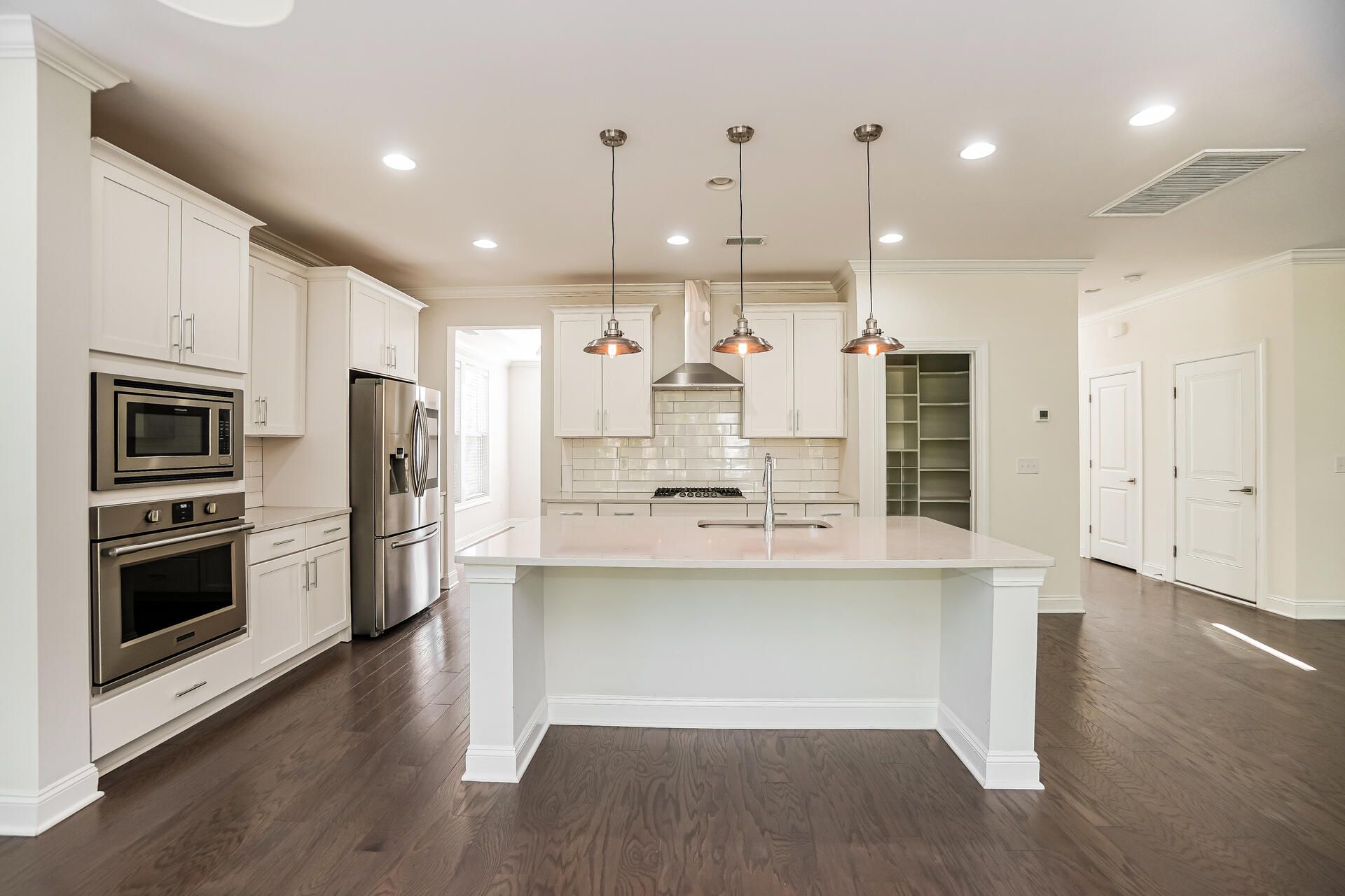 1557 Fort Palmetto Circle Photo 8