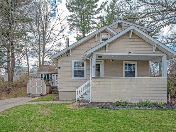 10 Sunnybank Ave, Rockland, MA 02370