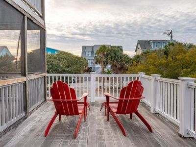904 E Arctic Avenue, Folly Beach, SC 29439