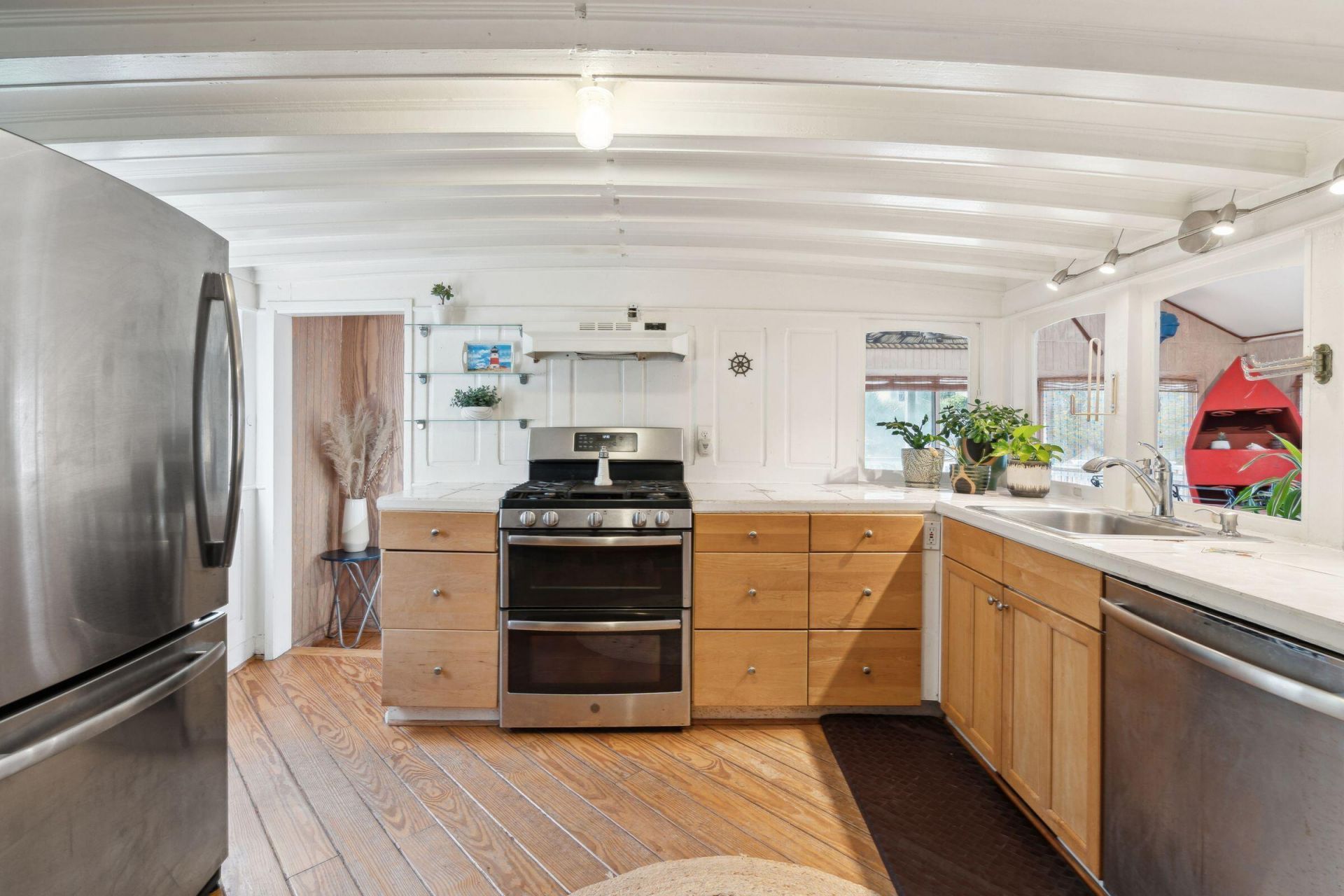 904 E Arctic Avenue Photo 22