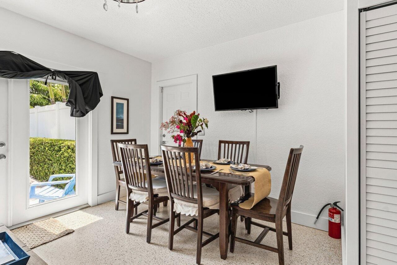 340 NE 7th Avenue, Delray Beach, FL 33483 Photo