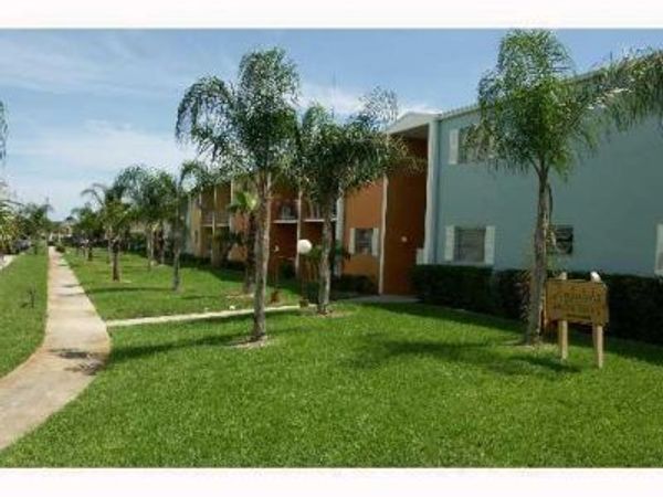 1501 Crescent Circle, Unit C20, Lake Park, FL 33403