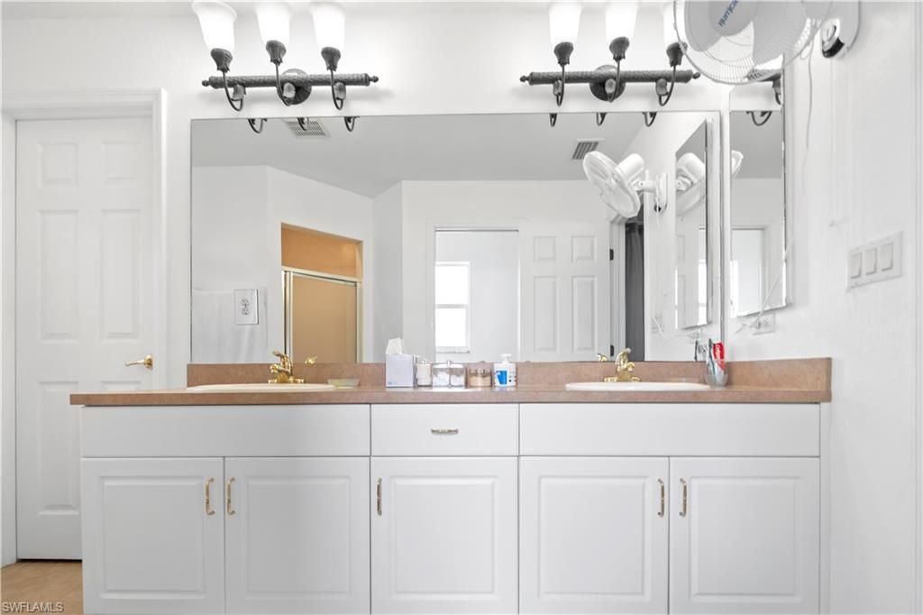 1315 NE 20th Ave , Cape Coral, FL 33909 Photo