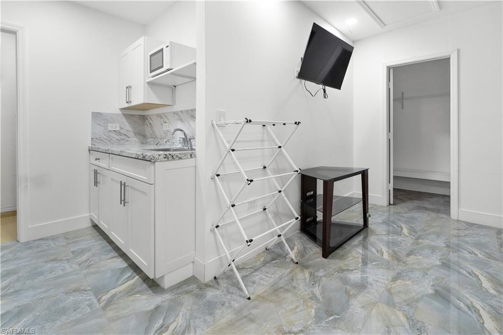 1315 NE 20th Ave , Cape Coral, FL 33909 Photo