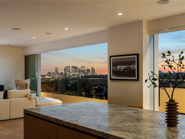 838 N Doheny Drive, Unit PH B, West Hollywood, CA 90069