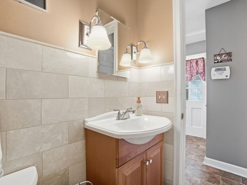 751 Garrett Drive, Columbus, OH 43214 Photo 20