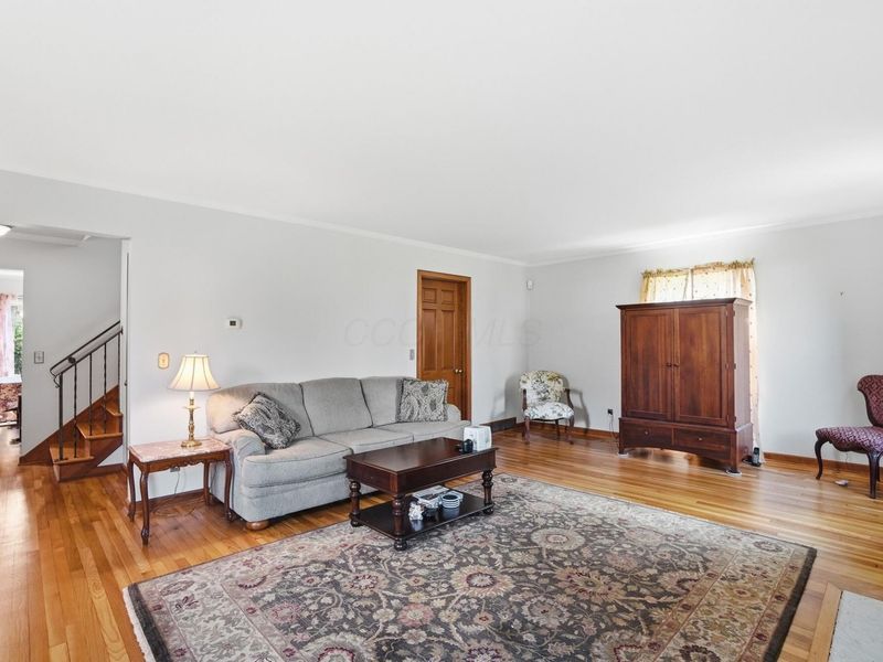 751 Garrett Drive, Columbus, OH 43214 Photo 6