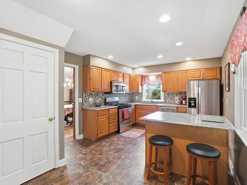 751 Garrett Drive, Columbus, OH 43214 Photo 9