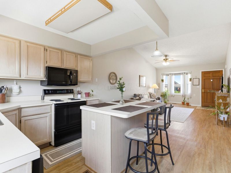 5801 Thada Lane, Columbus, OH 43229 Photo 12