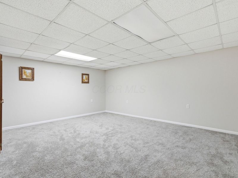 5801 Thada Lane, Columbus, OH 43229 Photo 25