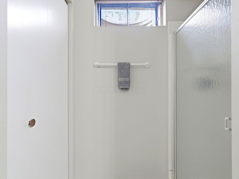 5801 Thada Lane, Columbus, OH 43229 Photo 29