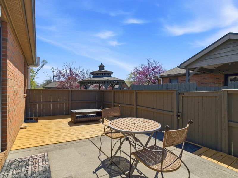 5801 Thada Lane, Columbus, OH 43229 Photo 32