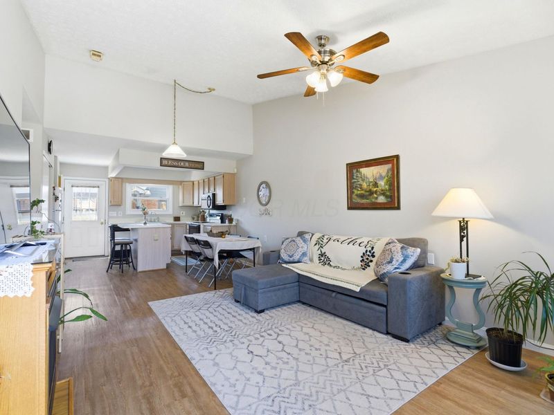 5801 Thada Lane, Columbus, OH 43229 Photo 5