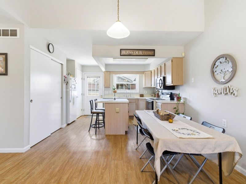 5801 Thada Lane, Columbus, OH 43229 Photo 7