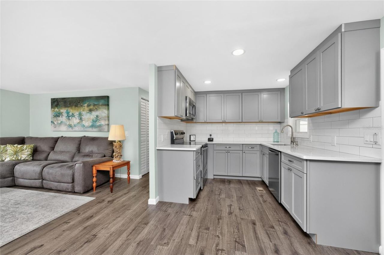 258 Via De Luna , Englewood, FL 34224 Photo