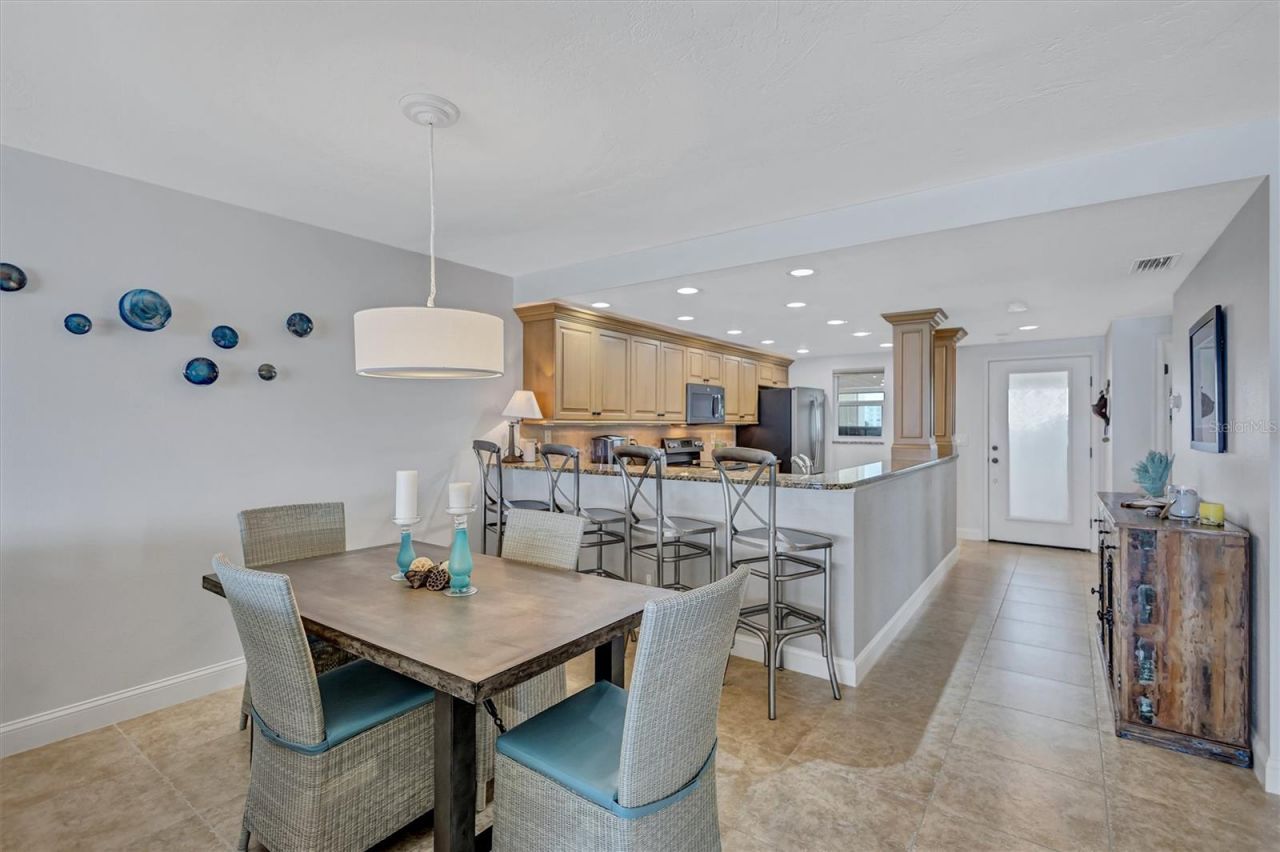 6140 Midnight Pass Road , Unit 501, Sarasota, FL 34242 Photo