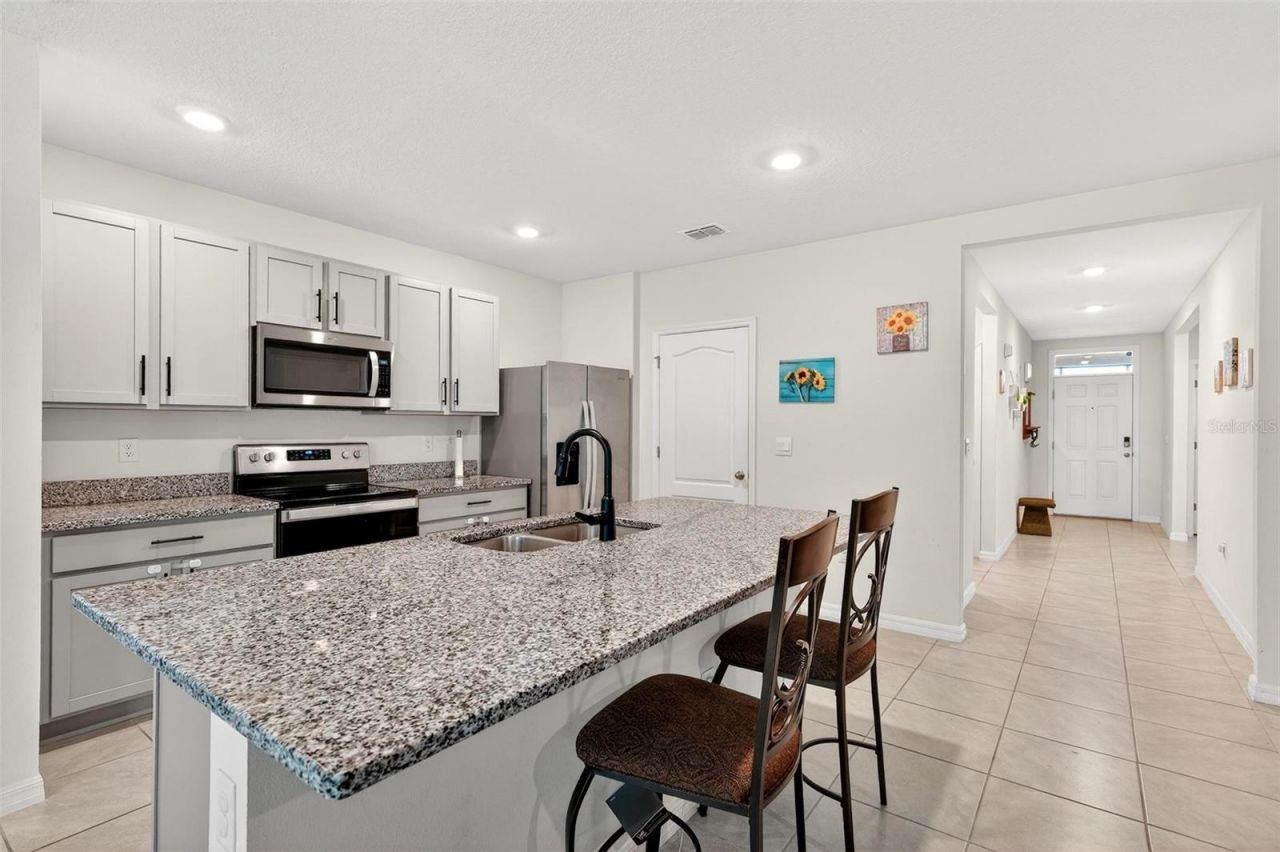 3007 Staten Drive, Deltona, FL 32738 Photo