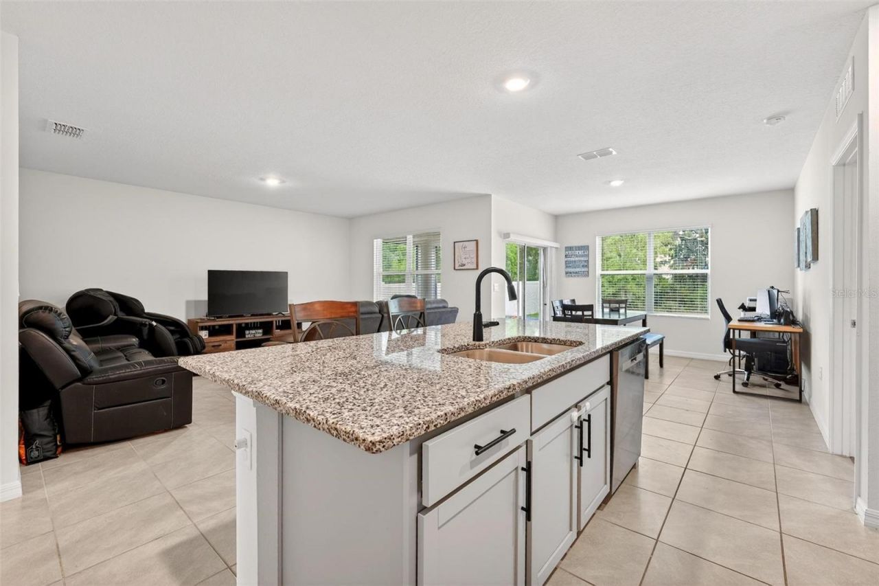 3007 Staten Drive, Deltona, FL 32738 Photo