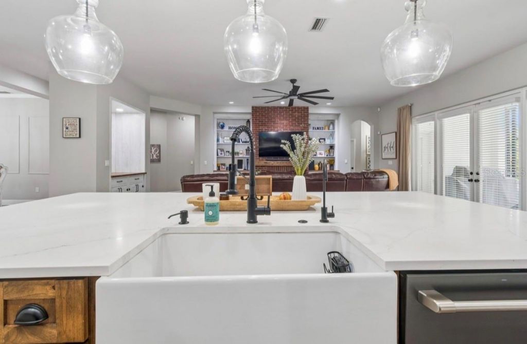 19127 Centre Rose Boulevard , Lutz, FL 33558 Photo