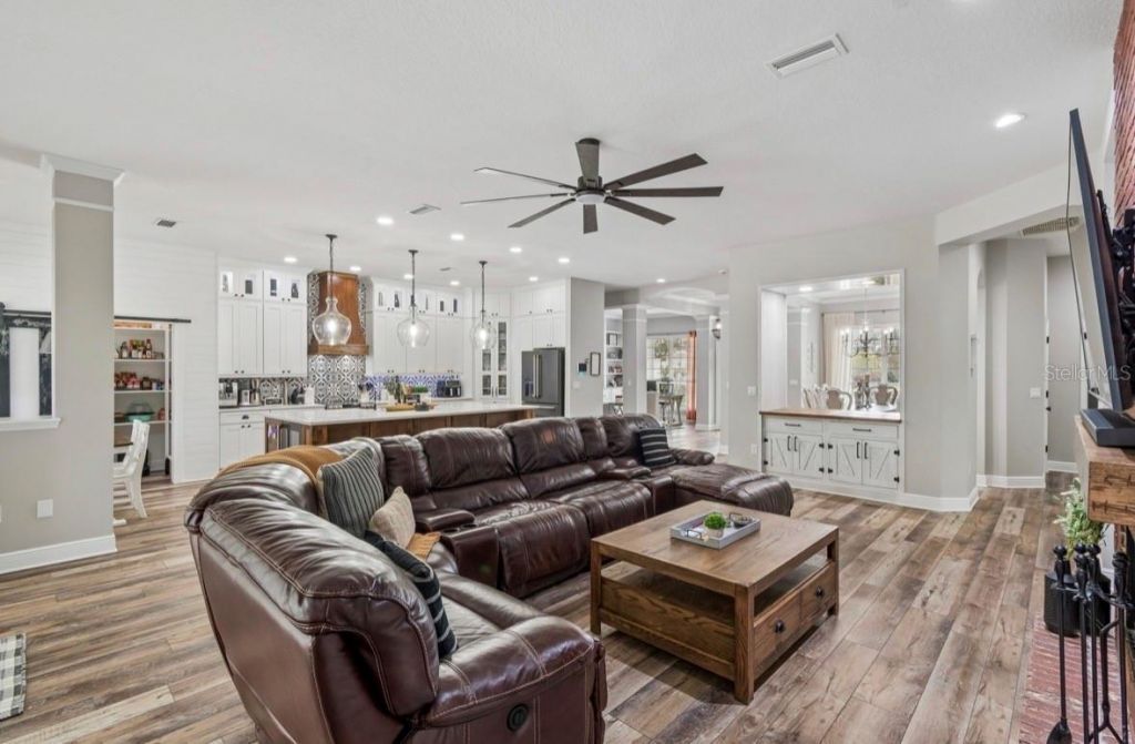 19127 Centre Rose Boulevard , Lutz, FL 33558 Photo