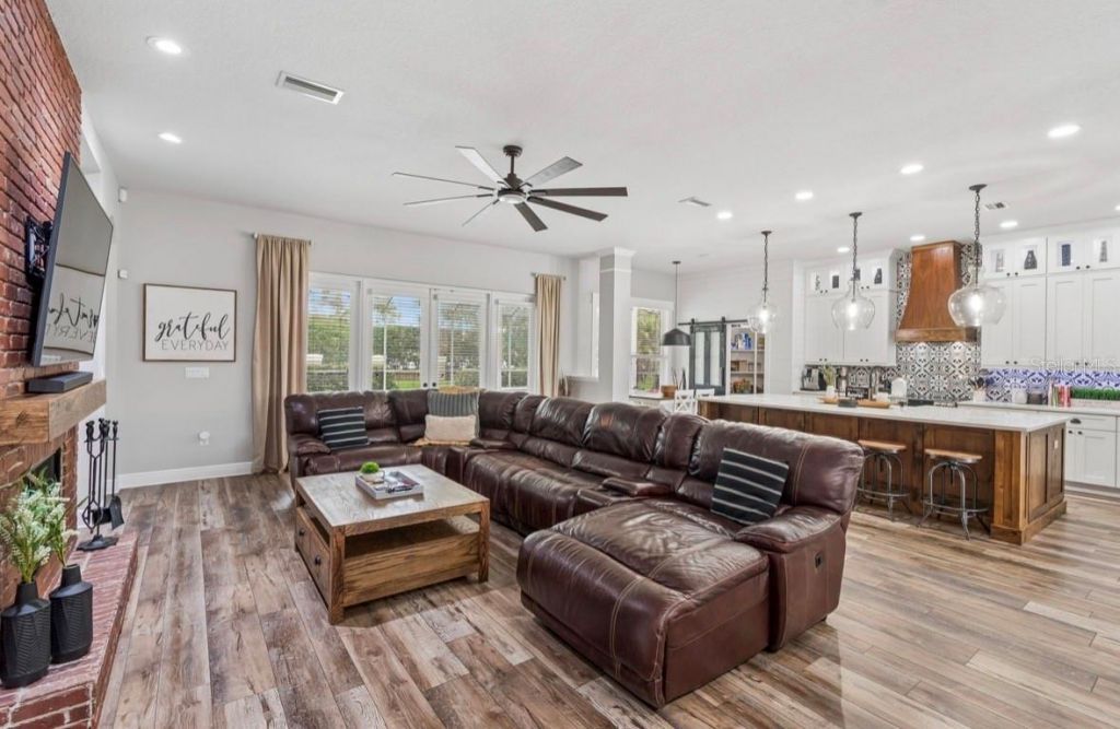 19127 Centre Rose Boulevard , Lutz, FL 33558 Photo