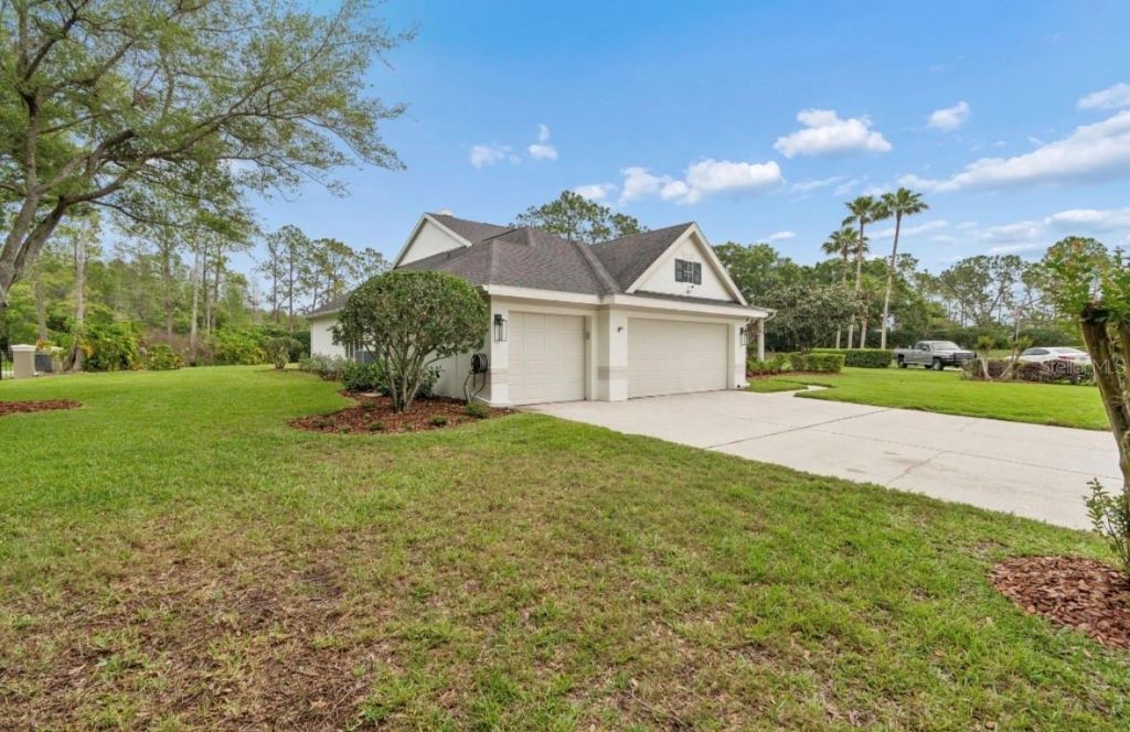 19127 Centre Rose Boulevard , Lutz, FL 33558 Photo