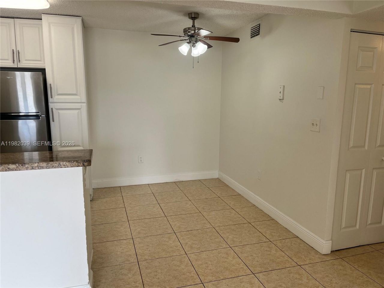 200 W Palm Cir W, Unit 107, Pembroke Pines, FL 33025 Photo