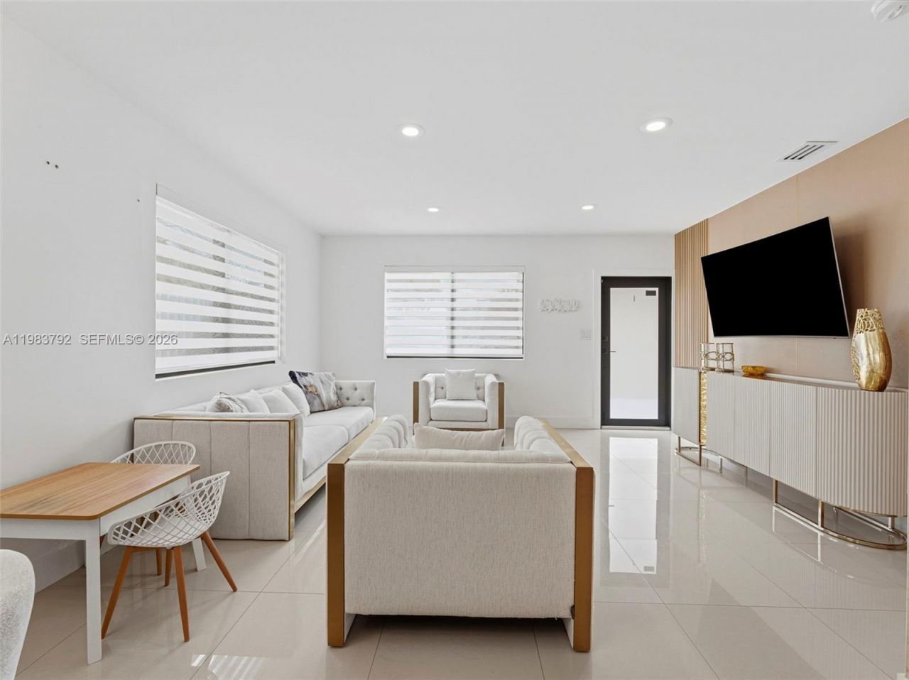 550 NW 58th Ave , Miami, FL 33126 Photo