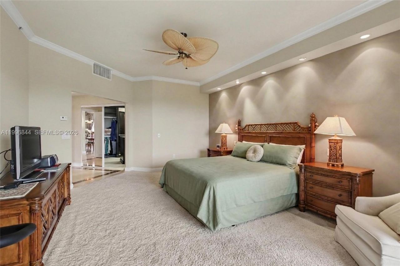 60 Edgewater Dr, Unit 3G, Coral Gables, FL 33133 Photo