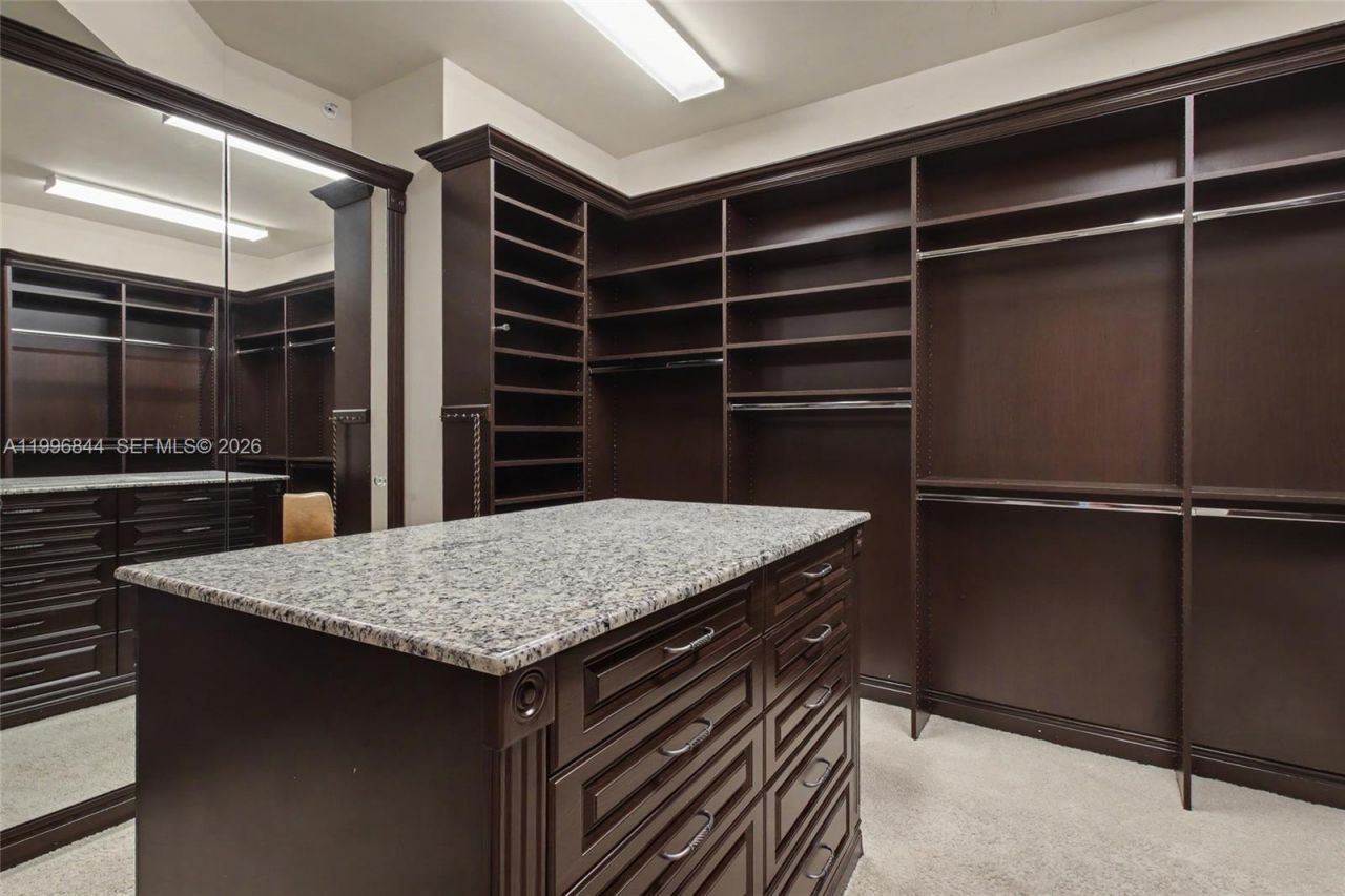 60 Edgewater Dr, Unit 3G, Coral Gables, FL 33133 Photo