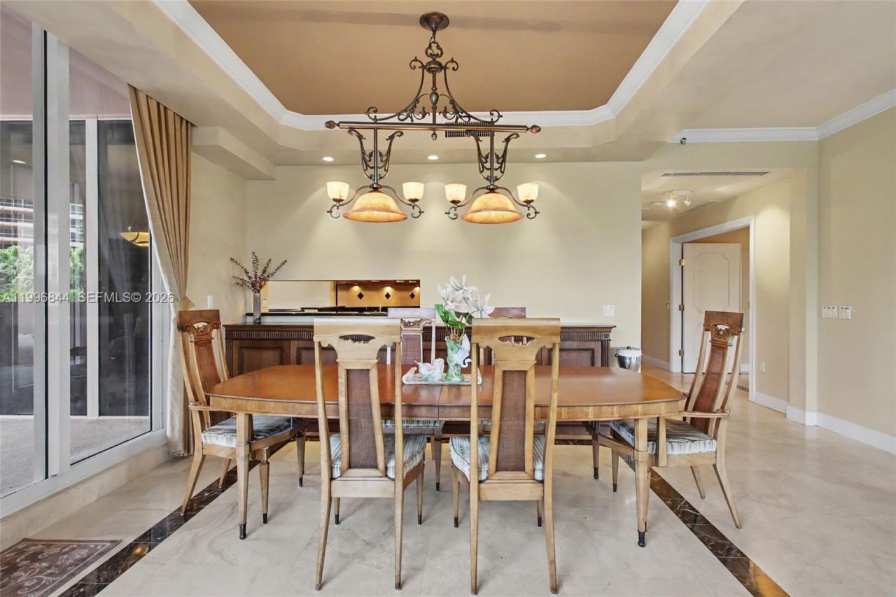 60 Edgewater Dr, Unit 3G, Coral Gables, FL 33133 Photo