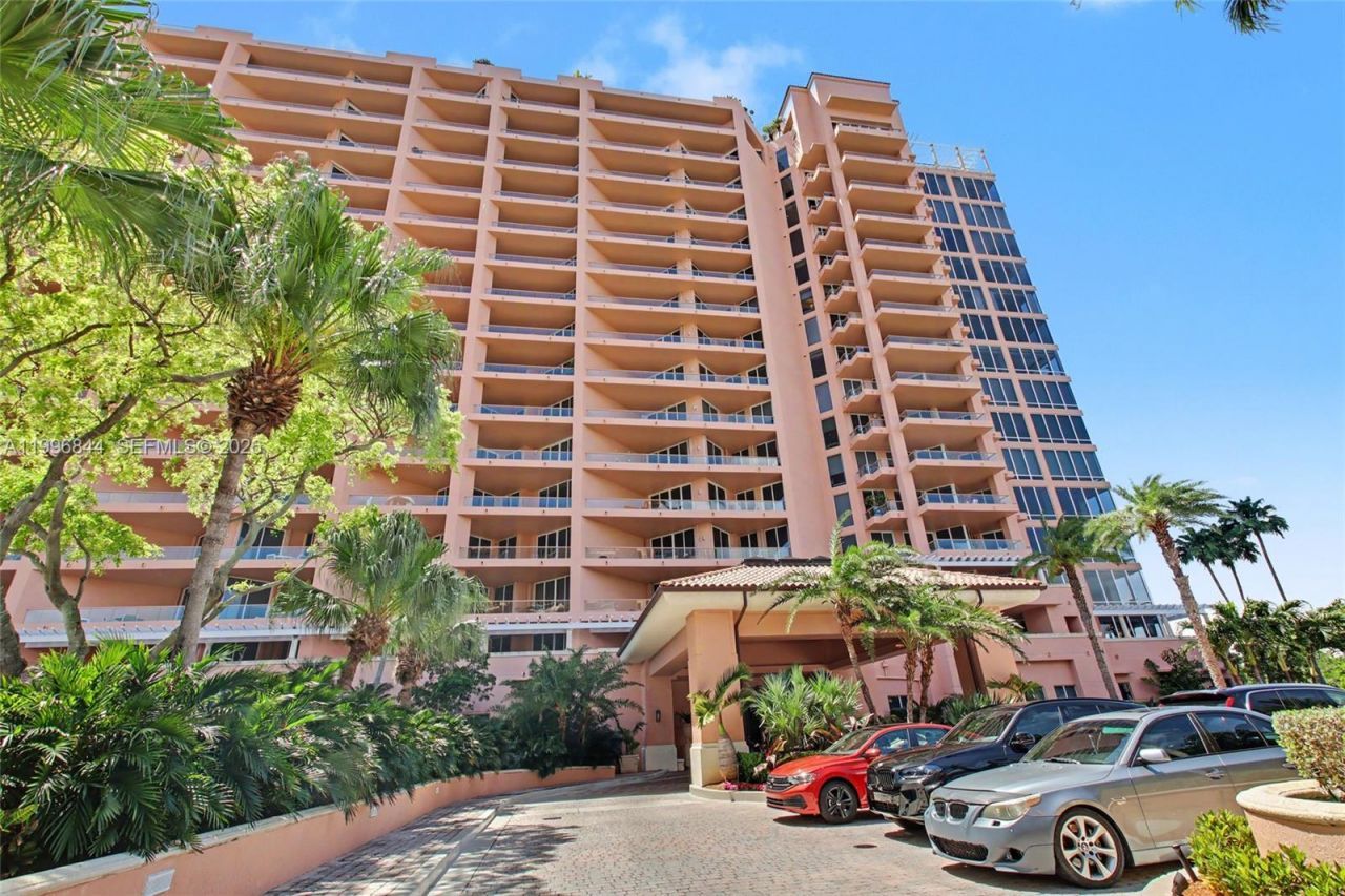 60 Edgewater Dr, Unit 3G, Coral Gables, FL 33133 Photo