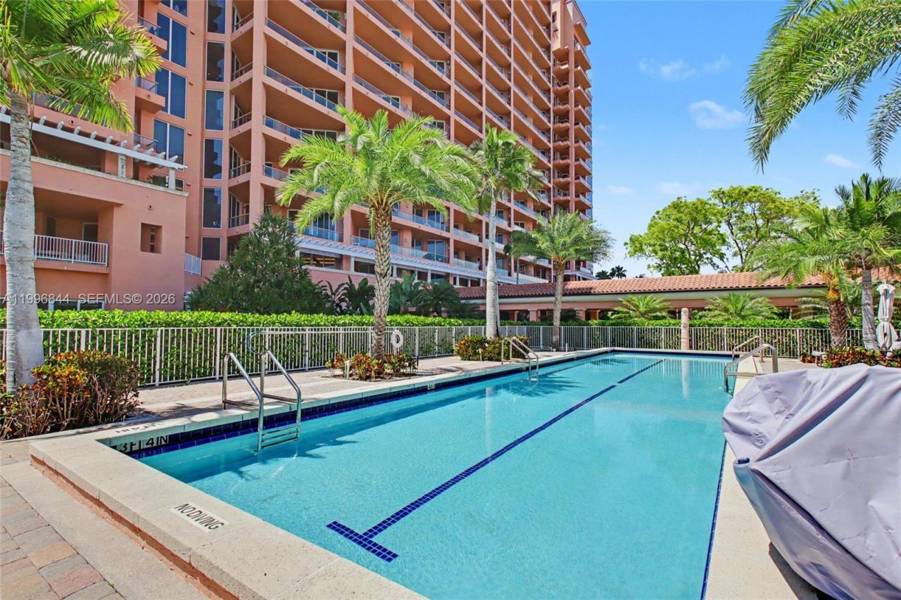 60 Edgewater Dr, Unit 3G, Coral Gables, FL 33133 Photo