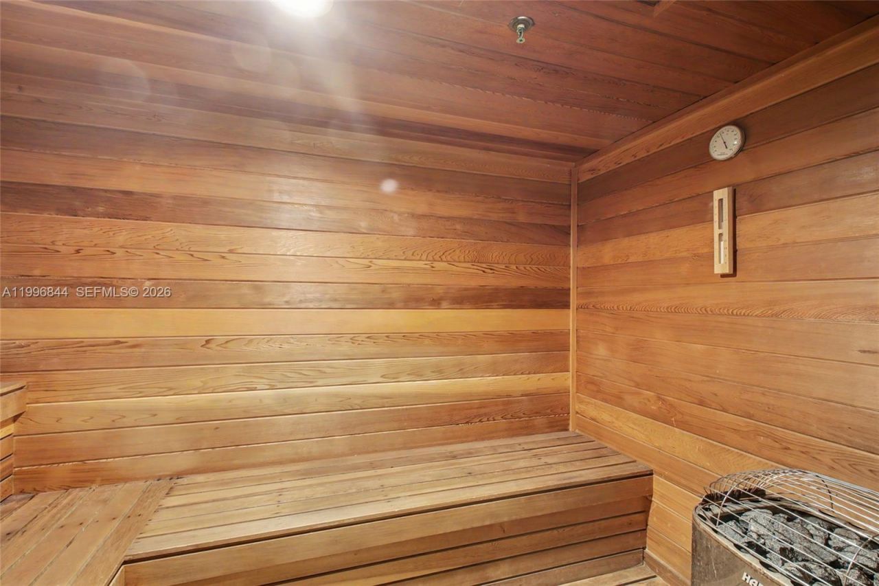 60 Edgewater Dr, Unit 3G, Coral Gables, FL 33133 Photo