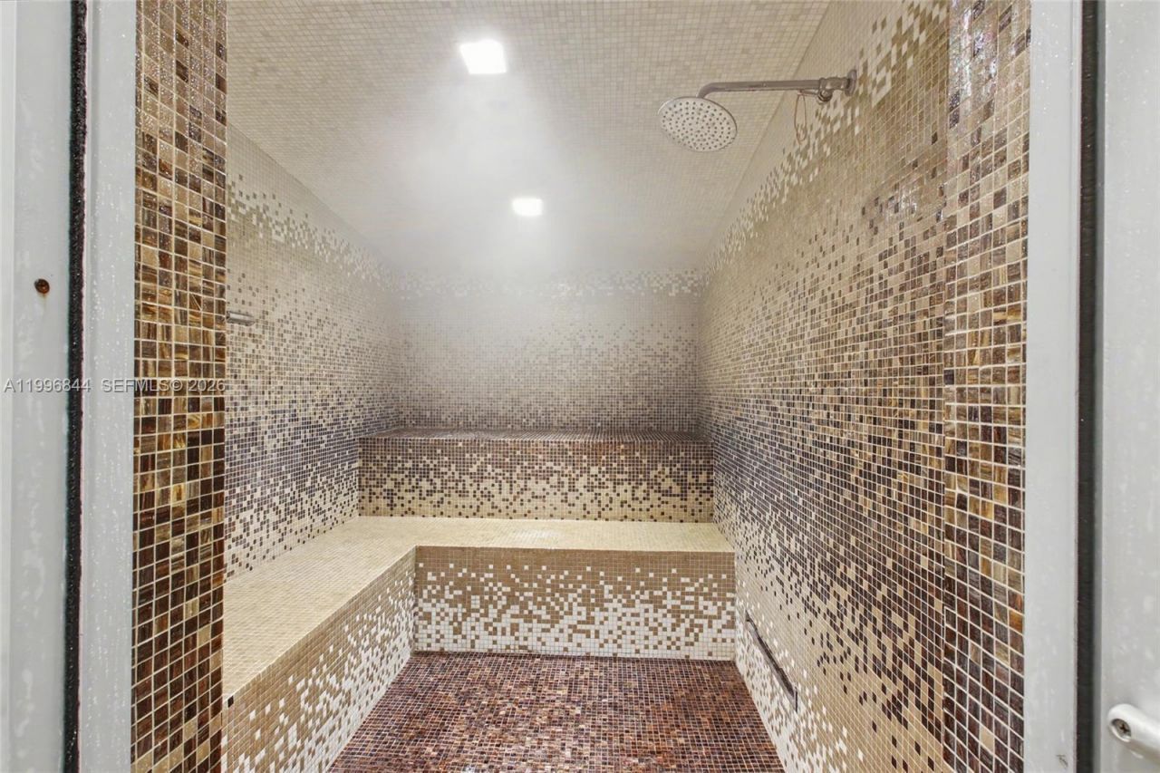 60 Edgewater Dr, Unit 3G, Coral Gables, FL 33133 Photo