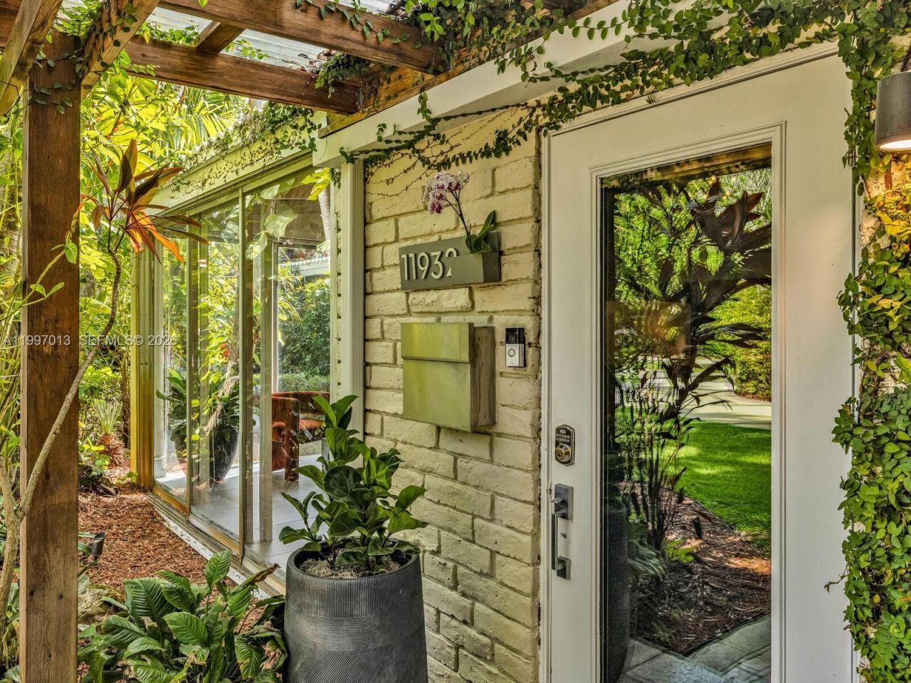 11932 NE 8th Avenue, Biscayne Park, FL 33161 Photo