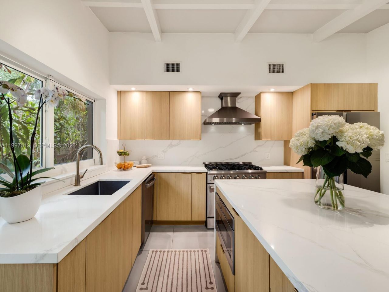 11932 NE 8th Avenue, Biscayne Park, FL 33161 Photo