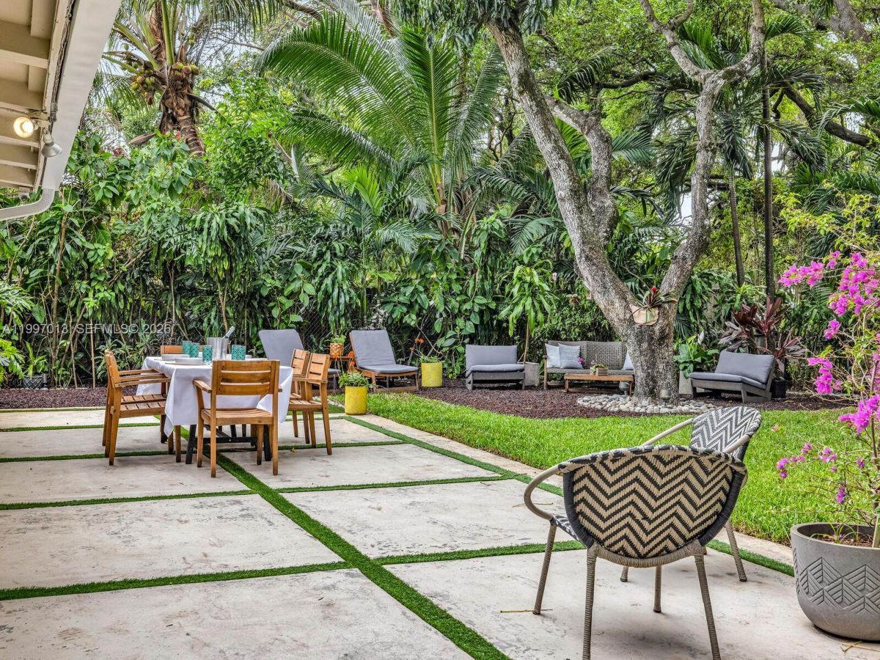 11932 NE 8th Avenue, Biscayne Park, FL 33161 Photo